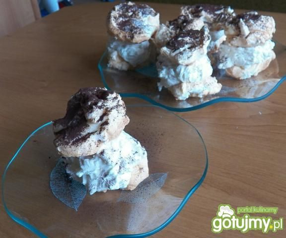 Bezowe tiramisu Bezowe tiramisu