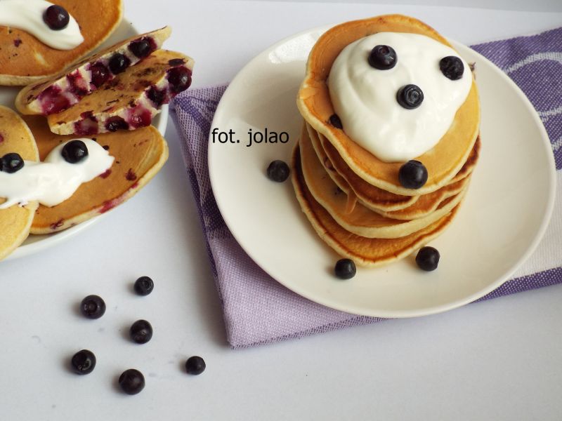 Beztłuszczowe placki z jagodami