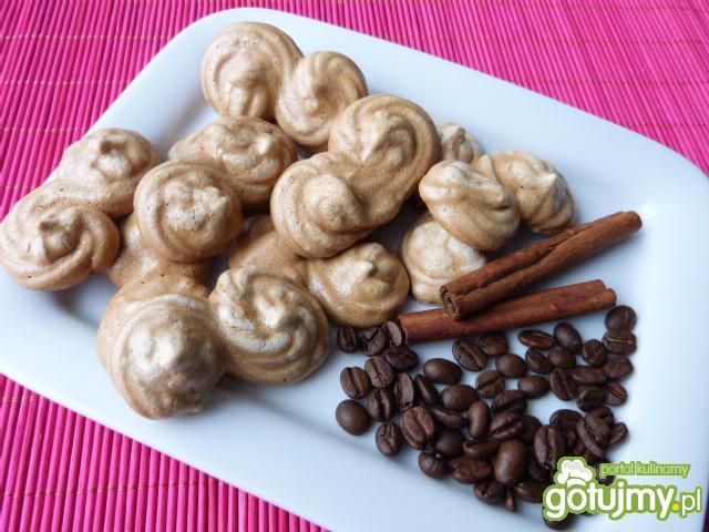 Bezy cynamonowo-kawowe
