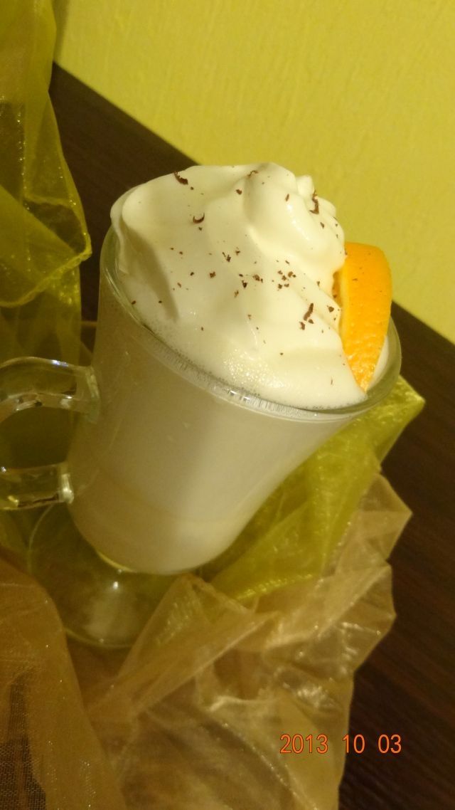 Biała czekolada korzenno - mandarynkowa