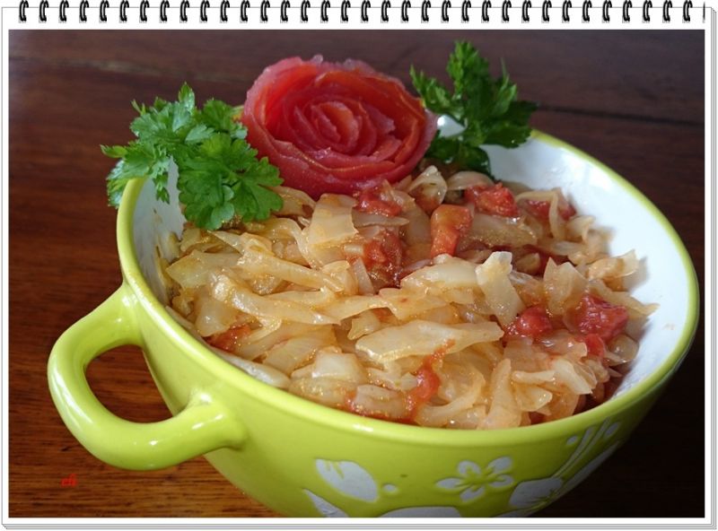 Biała kapusta Eli z pomidorami pelati Biała kapusta Eli z pomidorami pelati