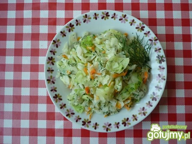 Biała kapusta z marchewką.