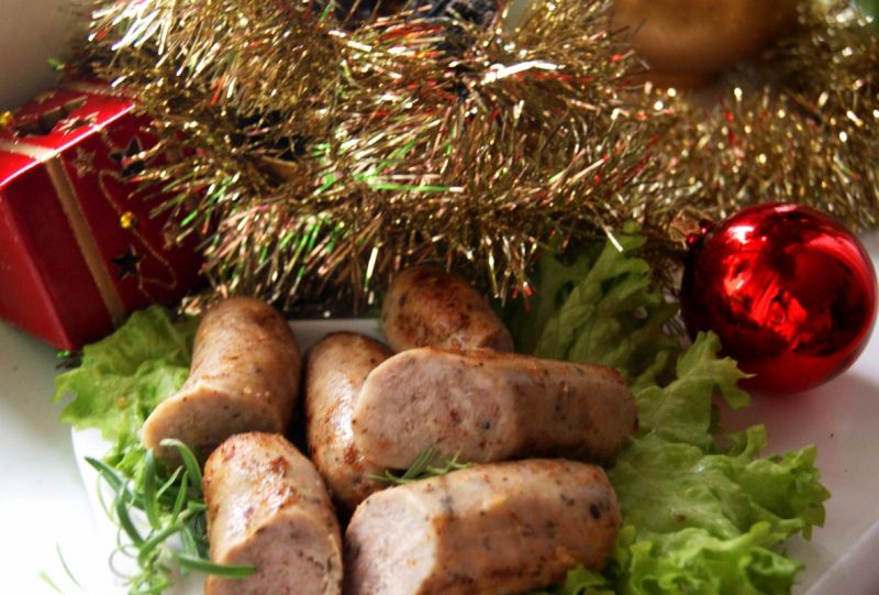 Biała kiełbasa opiekana w pikantnej marynacie Biała kiełbasa opiekana w pikantnej marynacie