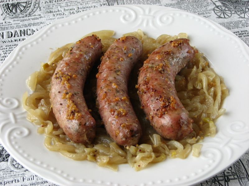 Biała kiełbasa pieczona z musztardą i miodem