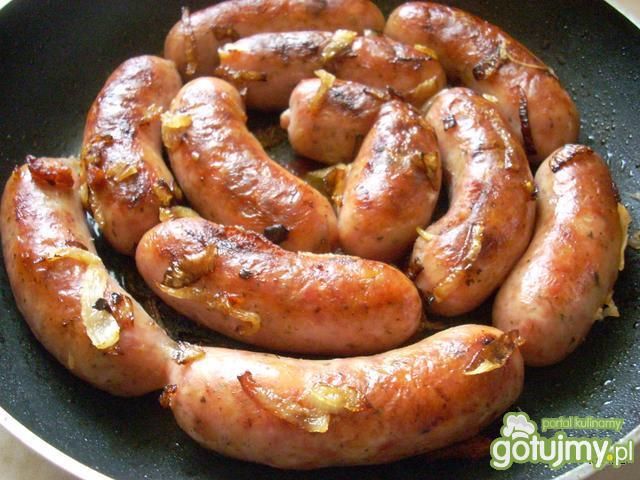 Biała kiełbasa smażona  Biała kiełbasa smażona