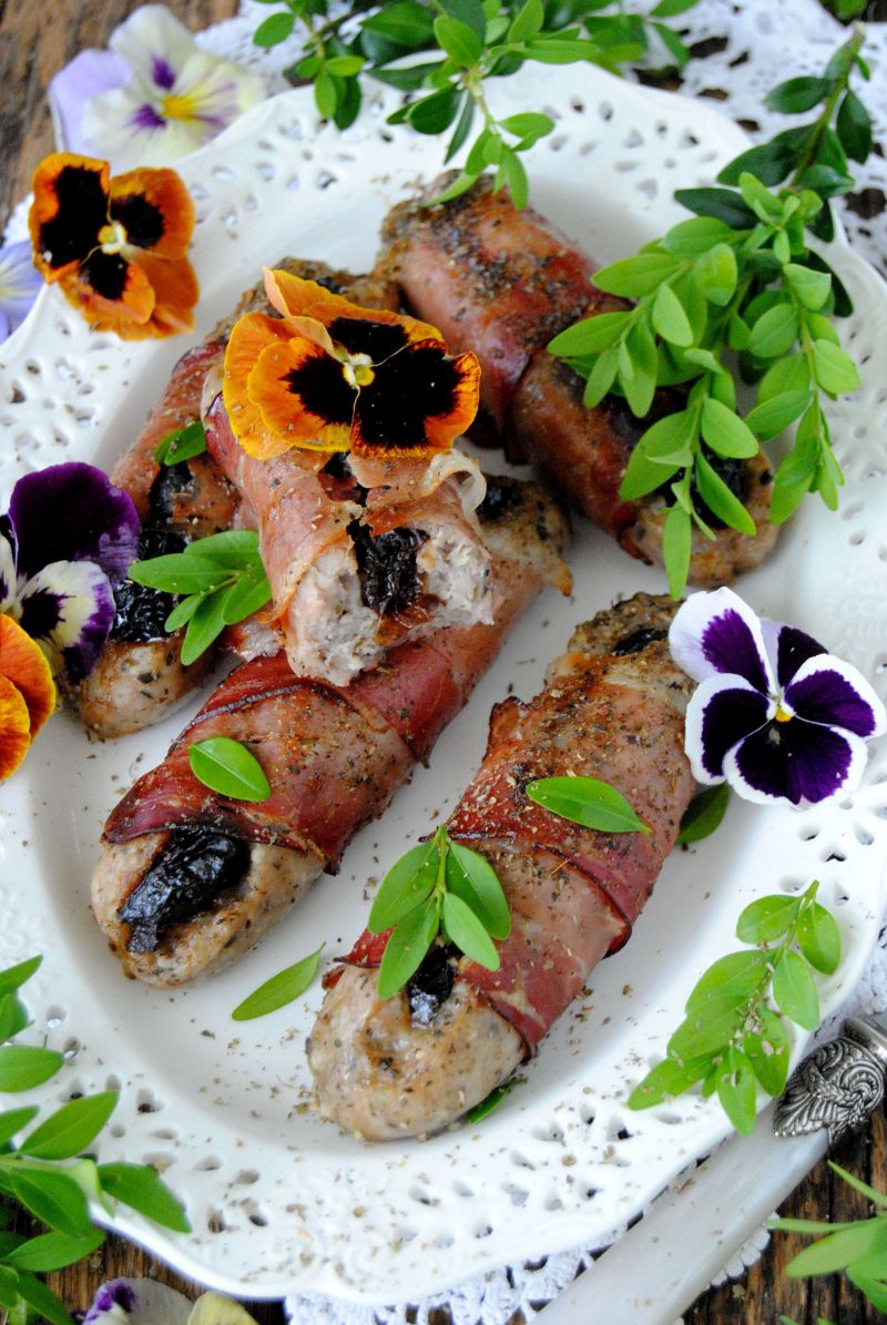 Biała kiełbasa w szynce szwarcwaldzkiej