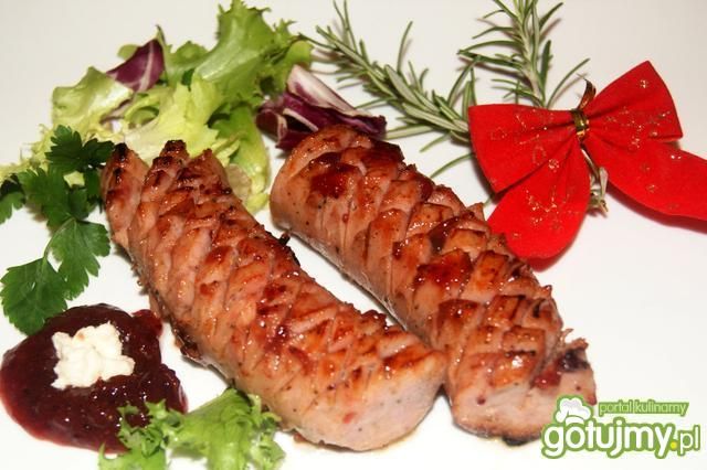 Biała kiełbasa w żurawinie z chrzanem