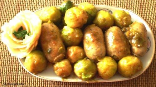 Biała kiełbasa z brukselką : Biała kiełbasa z brukselką :