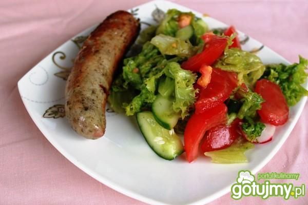 Biała kiełbasa z grilla