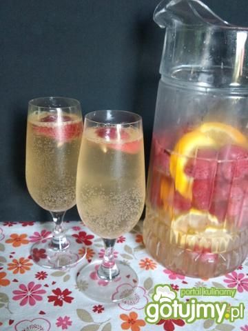 Biała sangria Biała sangria