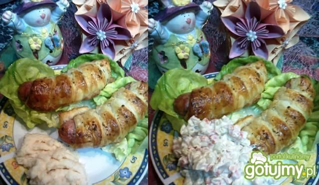 Białe kiełbaski we francuskim płaszczyku