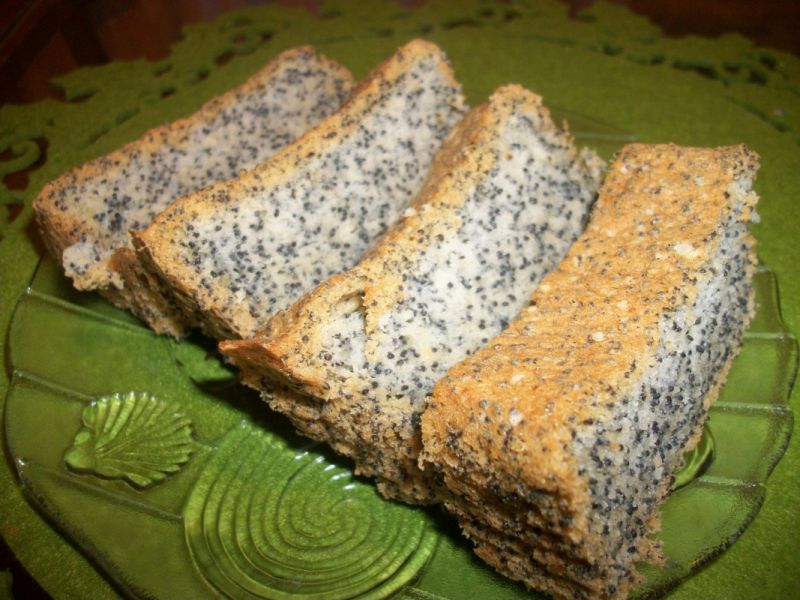 Białkowe ciasto z makiem