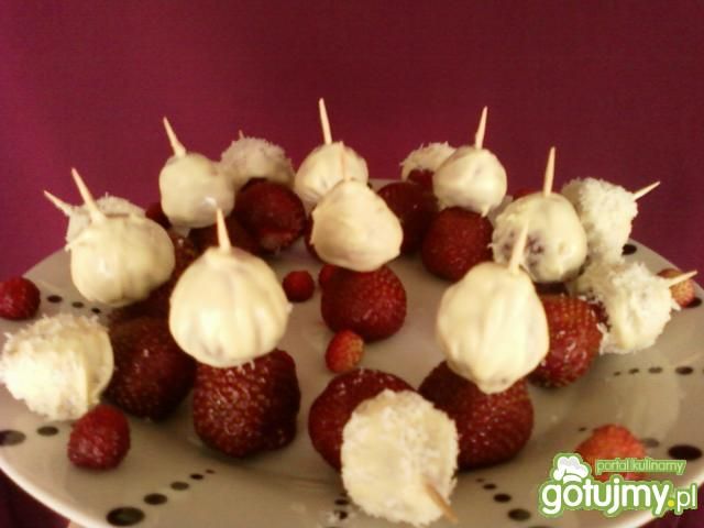 Biało-czerwone koreczki Biało-czerwone koreczki