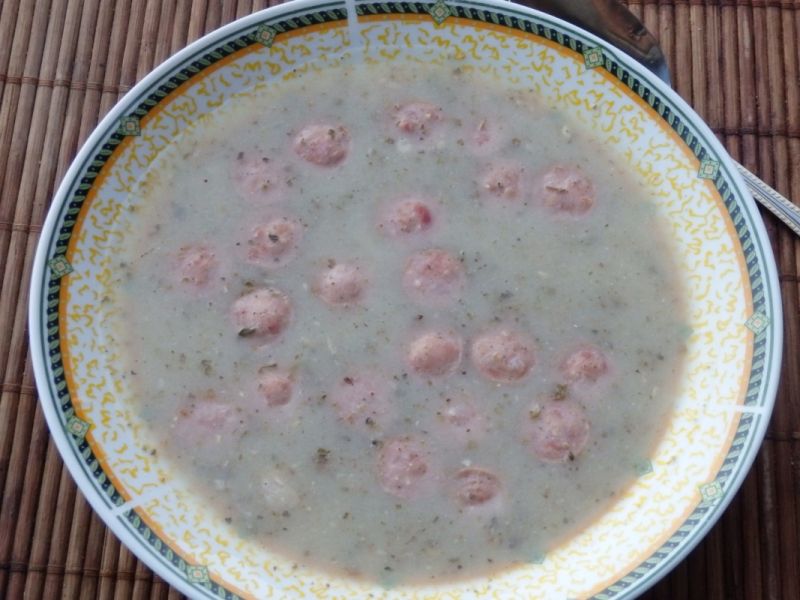 Biały barszcz na domowym zakwasie