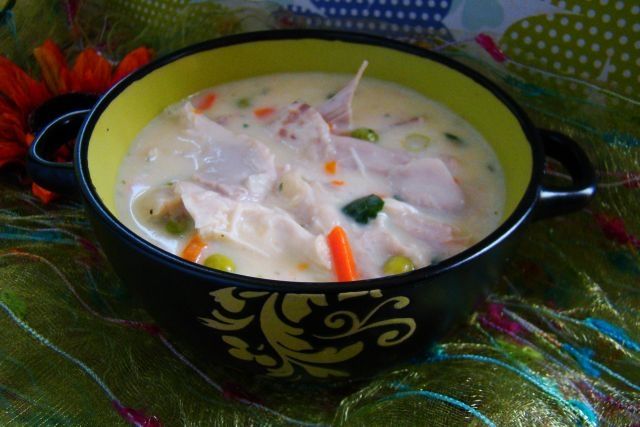 Biały gulasz z kurczaka z warzywami  Biały gulasz z kurczaka z warzywami