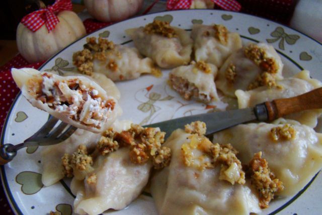 Bieszczadzkie pierogi gryczane z białym serem Bieszczadzkie pierogi gryczane z białym serem