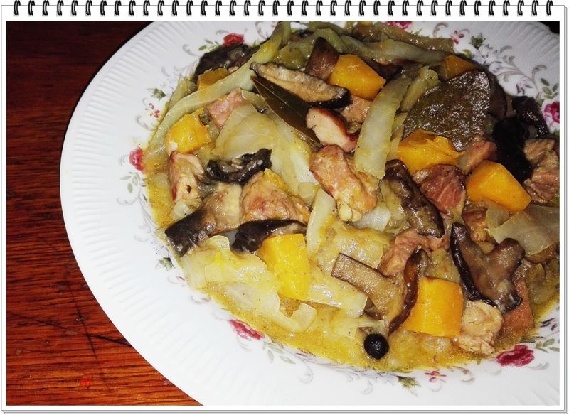 Bigos Eli z dynią i podgrzybkami