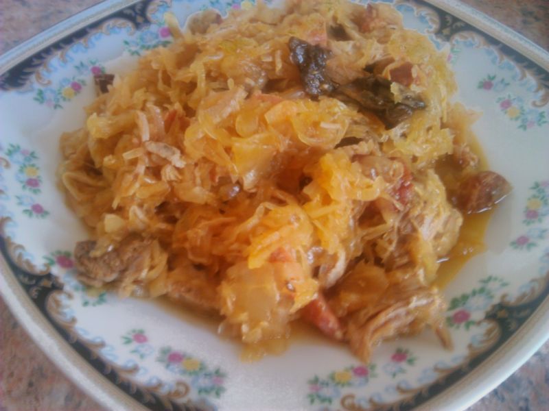 Bigos na bogato z leśnymi grzybami  Bigos na bogato z leśnymi grzybami