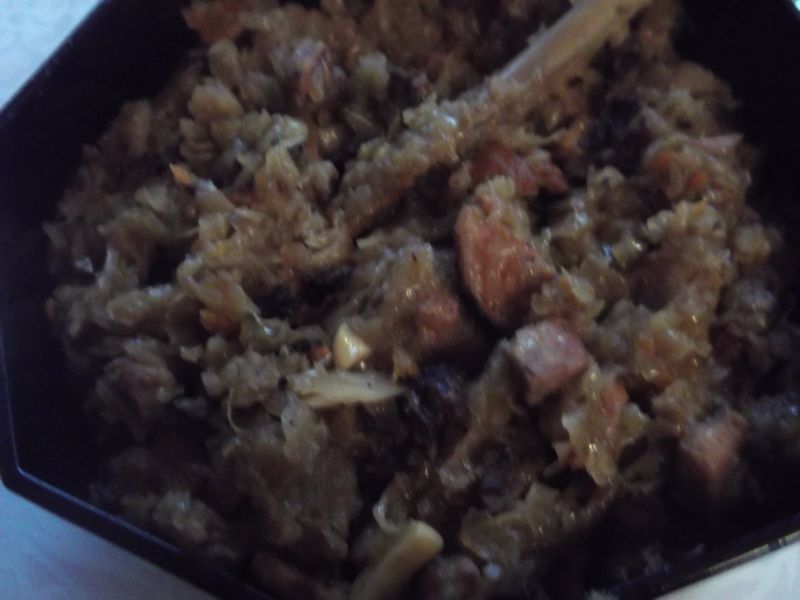 Bigos na czerwonym winie