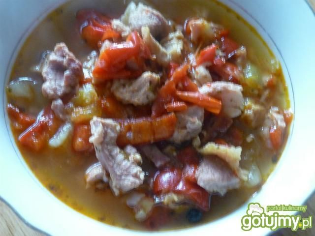 Bigos paprykowy Bigos paprykowy