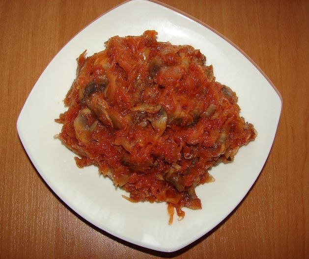 Bigos pieczarkowy Bigos pieczarkowy