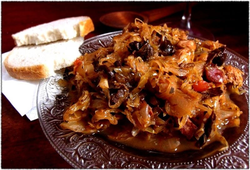 Bigos staropolski na winie Bigos staropolski na winie