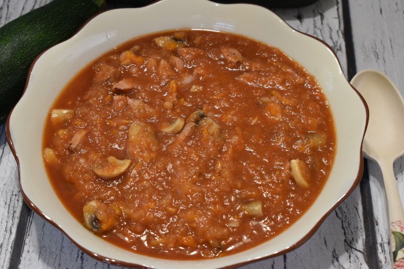 Bigos z cukinii z pieczarkami Bigos z cukinii z pieczarkami