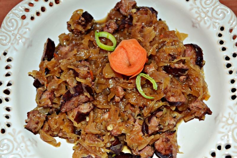 Bigos z kiełbasą