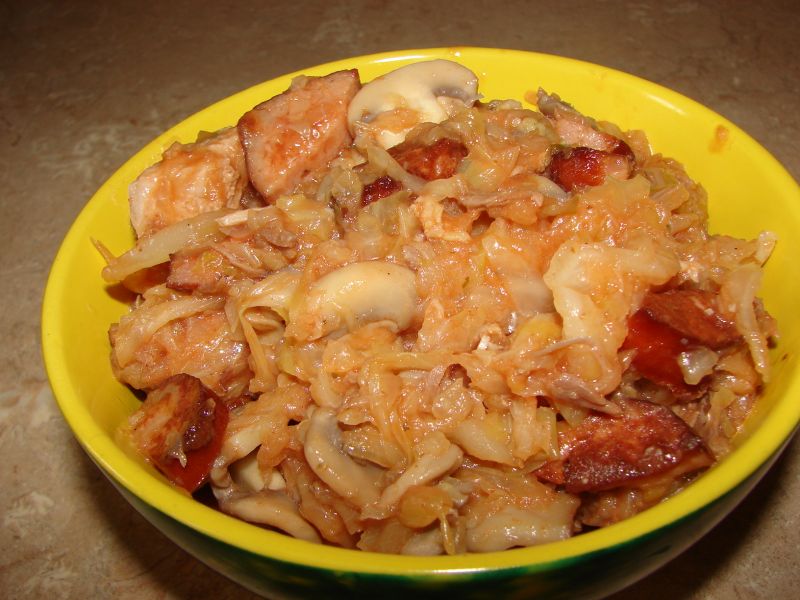 Bigos z młodej kapusty Bigos z młodej kapusty