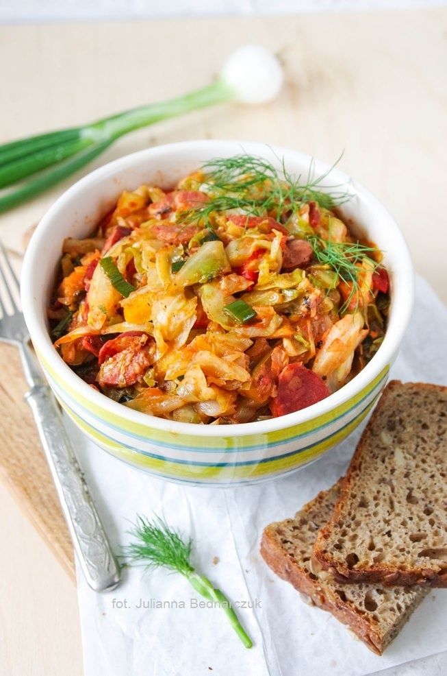 Bigos z młodej kapusty Bigos z młodej kapusty