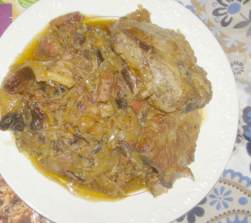 Bigos z z szybkowara - czyszczenie lodówki