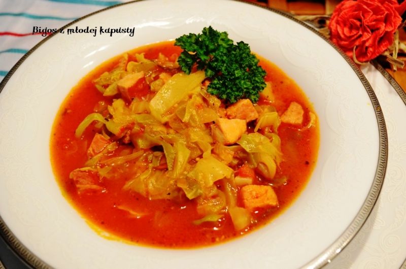 Bigosik z młodej kapusty Bigosik z młodej kapusty