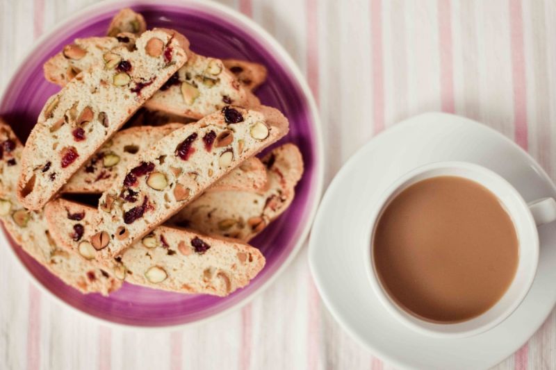 Biscotti z żurawiną i pistacjami Biscotti z żurawiną i pistacjami