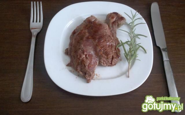 Bistecca rara stek wołowy krwisty Bistecca rara stek wołowy krwisty