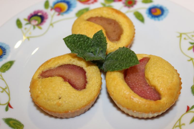 Biszkopciki z rabarbarem