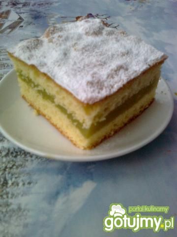 Biszkopt przekładany musem jabłkowym Biszkopt przekładany musem jabłkowym