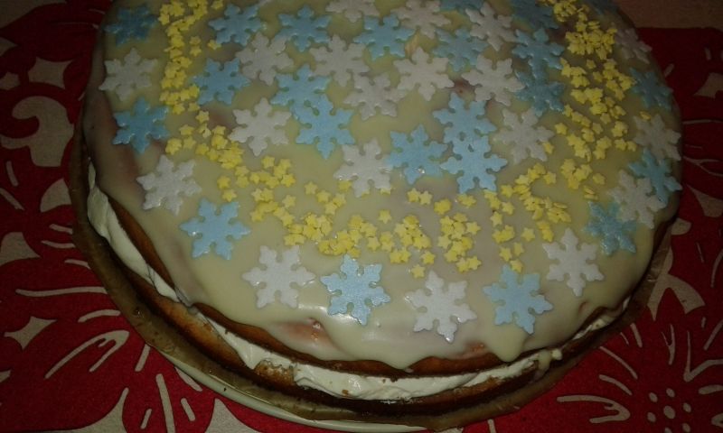 Biszkopt Śnieżynka z likierem amaretto