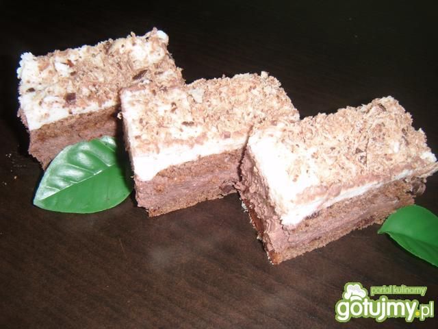 Biszkopt z czekoladą - przekładany Biszkopt z czekoladą - przekładany