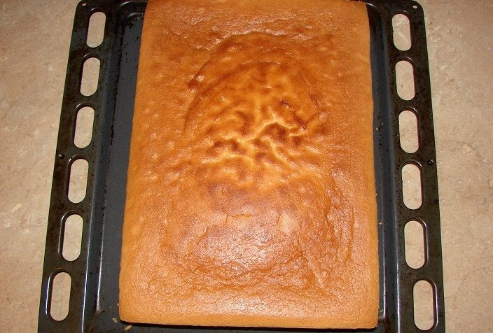 Biszkopt z dodatkiem octu i wody