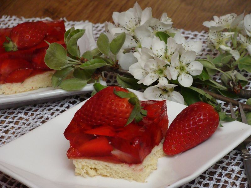 Biszkopt z galaretką 