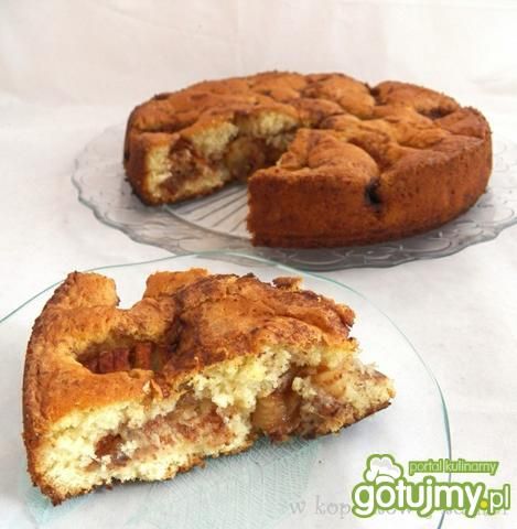 Biszkopt z jabłkami w cynamonie Biszkopt z jabłkami w cynamonie