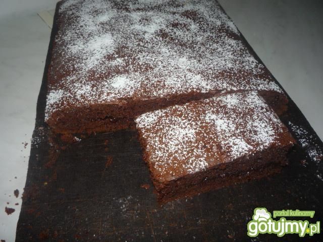 Biszkopt z kakao, czekoladą i powidłami Biszkopt z kakao, czekoladą i powidłami