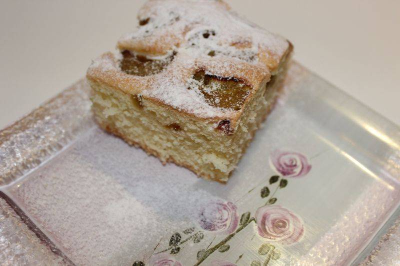 Biszkopt z rabarbarem Biszkopt z rabarbarem