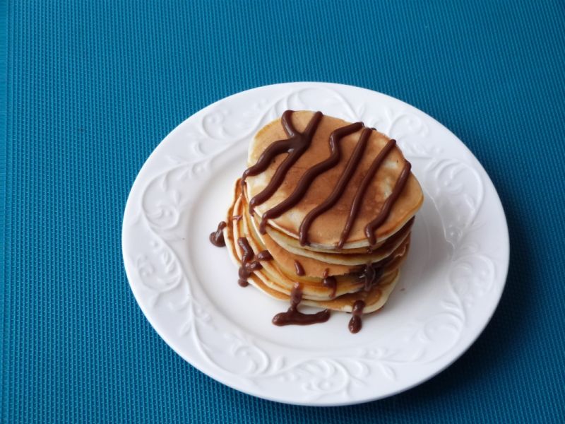 Biszkoptowe naleśniki z sosem tiramisu