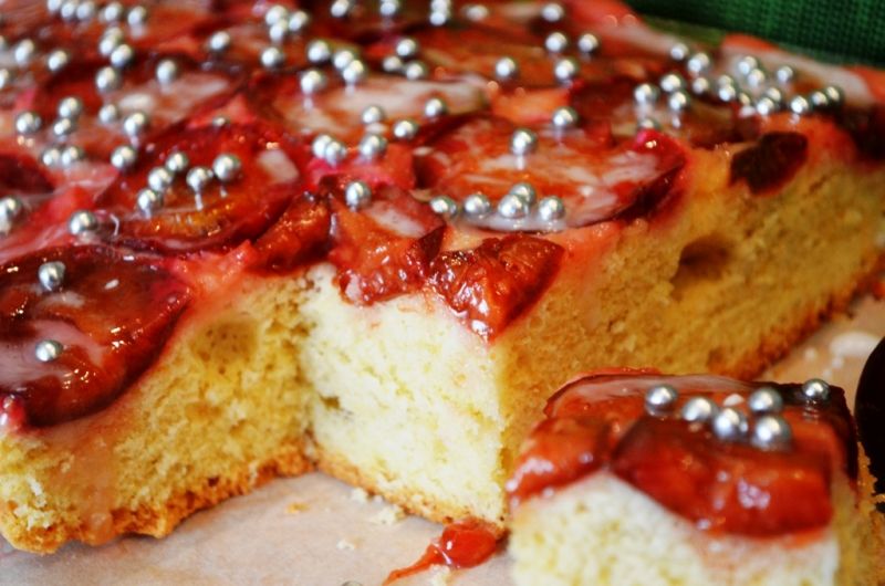 Biszkoptowe ze śliwkami  Biszkoptowe ze śliwkami