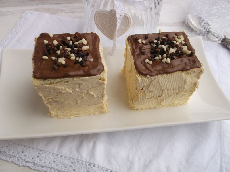 Biszkoptowo - chałwowe kostki Biszkoptowo - chałwowe kostki