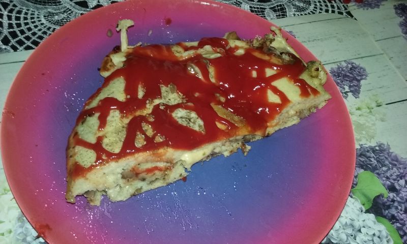 Biszkoptowy omlet z serem i pieczarkami Biszkoptowy omlet z serem i pieczarkami