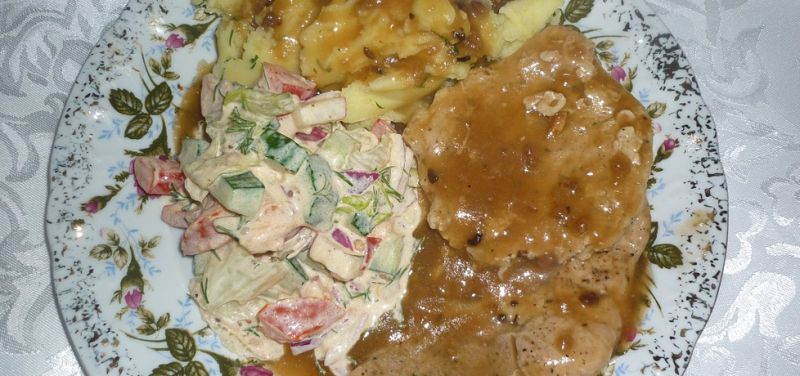 Bitki w sosie grzybowym