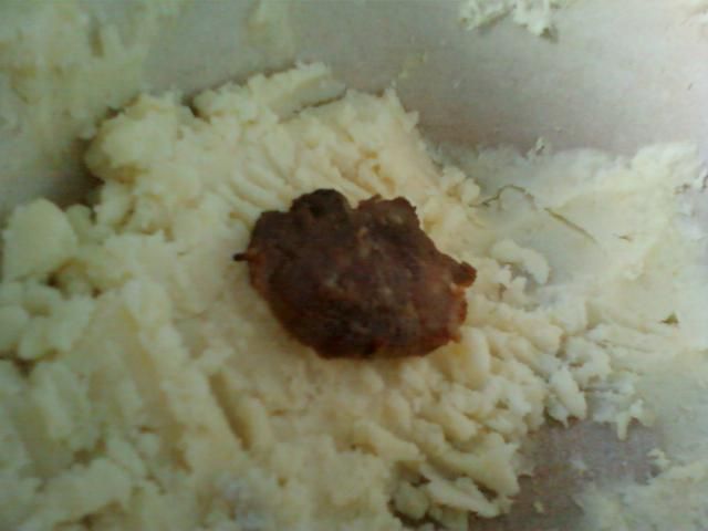 Bitki wieprzowe na ziemniakach 