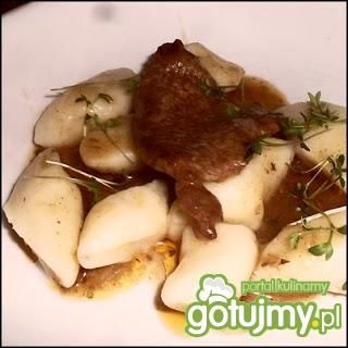 Bitki wołowe w sosie własnym by Noruas